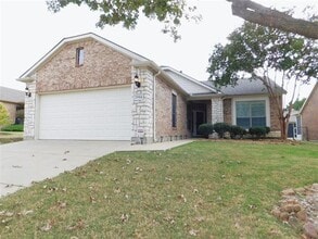 3904 Stone Oak Blvd in Denton, TX - Building Photo - Building Photo