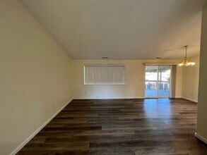 418 Rolling Hills Rd in Roseburg, OR - Building Photo - Building Photo