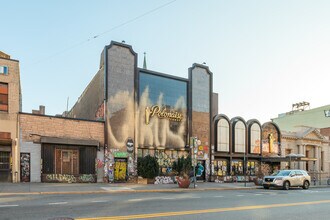 144-150 Greenpoint Ave in Brooklyn, NY - Building Photo - Building Photo