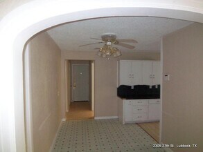 2305 27th St in Lubbock, TX - Building Photo - Building Photo