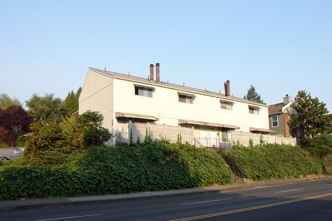 3823-3829 SE 39th Ave in Portland, OR - Building Photo