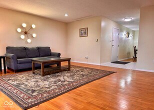 3016 Lake Shore Dr in Indianapolis, IN - Building Photo - Building Photo