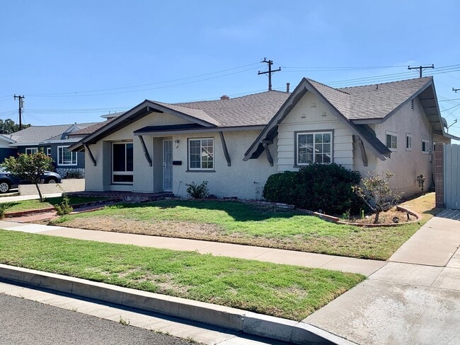 7116 Pelican Dr in Buena Park, CA - Building Photo - Building Photo