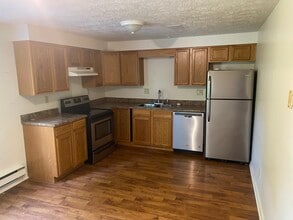 4807 Sardis Rd, Unit 1 in New Kensington, PA - Building Photo - Building Photo
