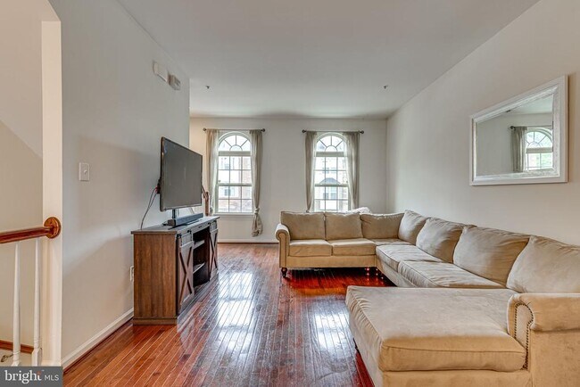 7246 Winding Hills Dr in Severn, MD - Building Photo - Building Photo