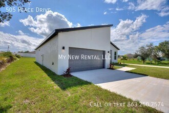 505 Peace Dr in Poinciana, FL - Building Photo - Building Photo
