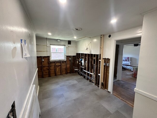 186 Summit Ave, Unit 4