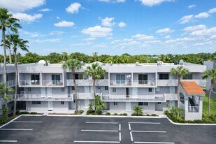 2740 W 76th St in Hialeah, FL - Building Photo
