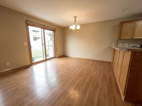 6455-6165 Whitewater Ln in Lincoln, NE - Building Photo - Building Photo