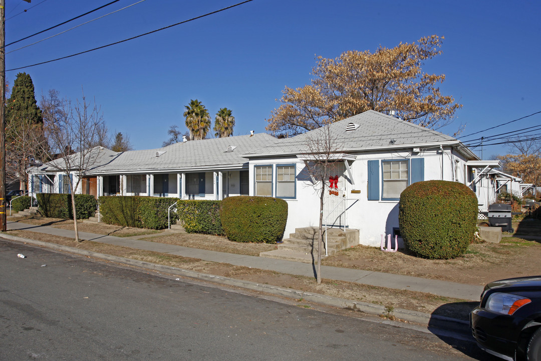 2360-2372 Forrest St in Sacramento, CA - Foto de edificio