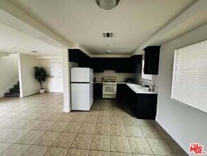 601 W 84th St in Los Angeles, CA - Building Photo - Building Photo