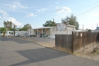 Prince Pima Vista in Tucson, AZ - Foto de edificio - Building Photo