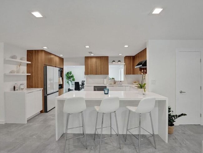 260 NW 36th St in Boca Raton, FL - Building Photo - Building Photo