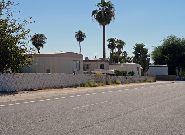 The Phoenix Scottsdale Mobile Home Park in Phoenix, AZ - Building Photo - Building Photo