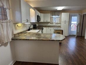 940 Lindbergh Ave in Zanesville, OH - Building Photo - Building Photo