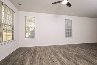 1728 Ripley Woods St in Wake Forest, NC - Foto de edificio - Building Photo