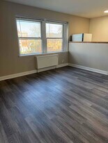 1041 E Knapp St in Milwaukee, WI - Building Photo