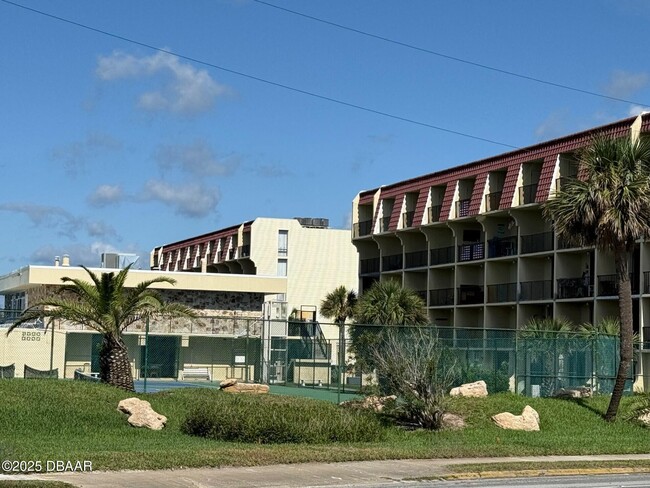 property at 1437 N Atlantic Ave