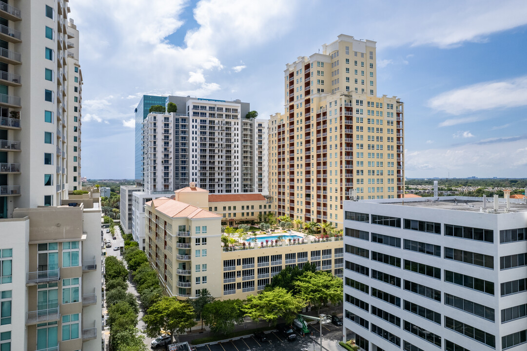 Metropolis at Dadeland in Miami, FL - Building Photo