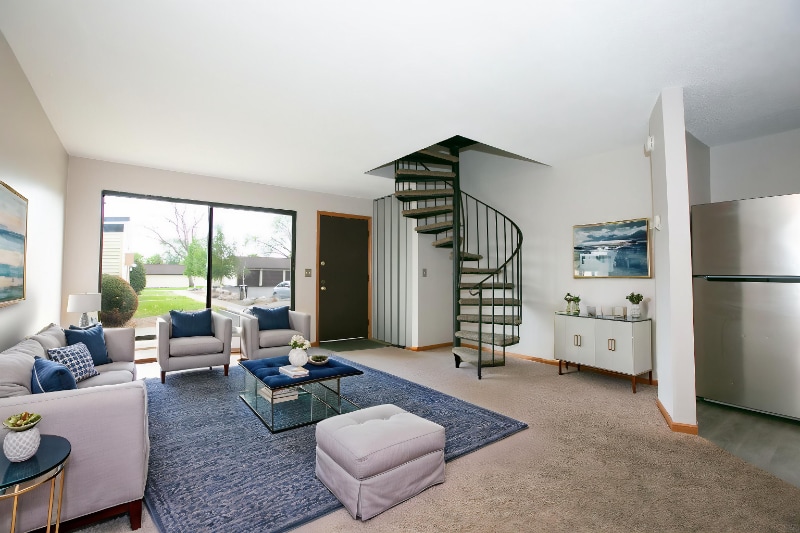 7300 72nd Ave N in Brooklyn Park, MN - Building Photo