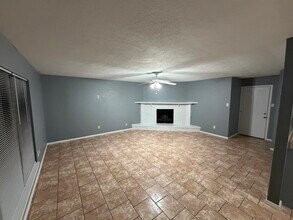 24307 Rockin 7 Dr in Hockley, TX - Foto de edificio - Building Photo