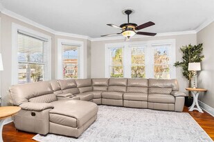 14440 12th St in Dade City, FL - Building Photo