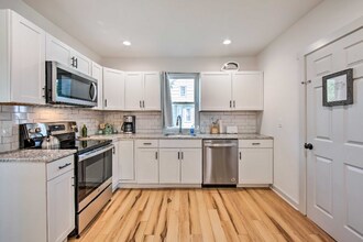 124 N Ronks Rd in Ronks, PA - Foto de edificio - Building Photo