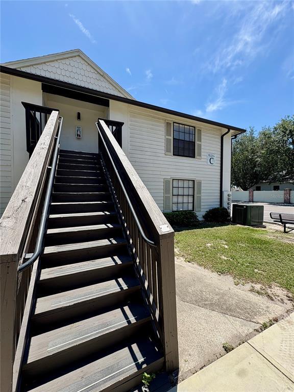 property at 305 W Grant St