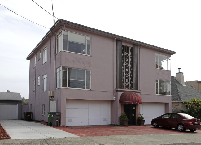 872 Warfield Ave in Oakland, CA - Building Photo - Building Photo