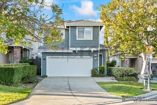 281 Scotts Valley in Hercules, CA - Building Photo