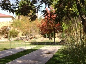 2990 E Riverside Dr in Saint George, UT - Foto de edificio - Building Photo