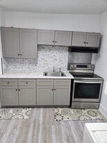2128 Stenton Ave, Unit Stenton Ave 2nd fl in Philadelphia, PA - Building Photo