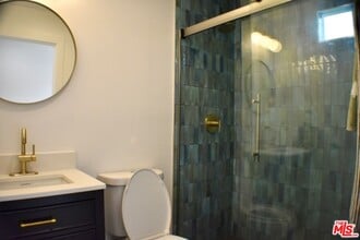 3619 S Gramercy Pl in Los Angeles, CA - Building Photo - Building Photo