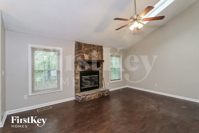 402 Southfork Trail in Woodstock, GA - Building Photo - Building Photo