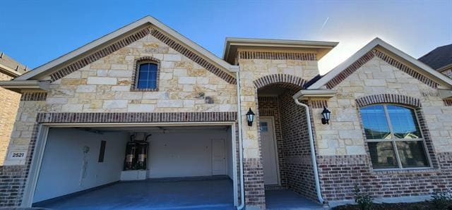 property at 2521 Birchcrest Dr