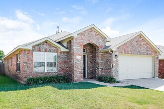 3621 Renzel Blvd in Fort Worth, TX - Building Photo - Building Photo