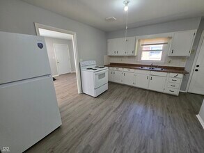 6216 Eastridge Dr in Indianapolis, IN - Building Photo - Building Photo