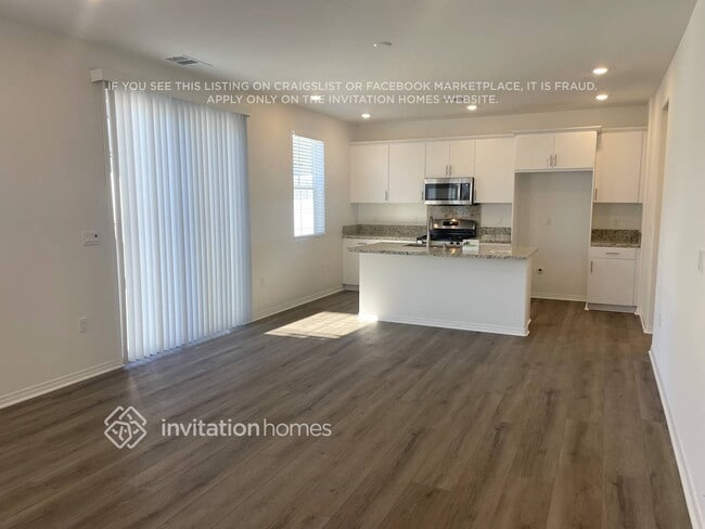 2459 Gunner Ridge Way in Rialto, CA - Building Photo - Building Photo