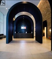 285 Dufferin St in Toronto, ON - Building Photo