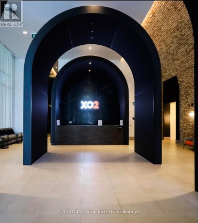 285 Dufferin St in Toronto, ON - Building Photo