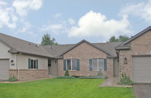 Royal Vista Apartments and Townhomes in Grand Rapids, MI - Building Photo