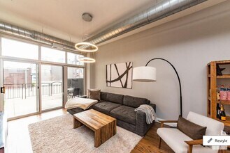 1000 W Adams St in Chicago, IL - Building Photo - Building Photo