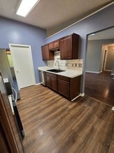 4690 W 52nd St in Indianapolis, IN - Building Photo - Building Photo