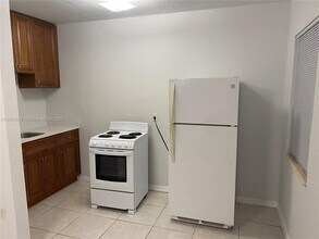 1021 SW 3rd St in Miami, FL - Building Photo - Building Photo