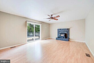 7 Apple Blossom Ct in Stafford, VA - Building Photo - Building Photo