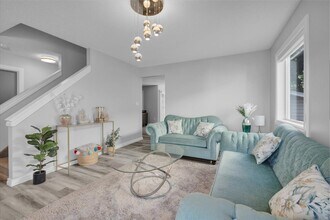 841 Ryan Pl NW in Edmonton, AB - Building Photo - Building Photo