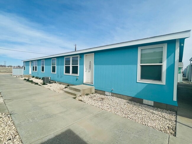 property at 309 E Lime St