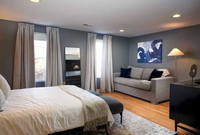 9 Arnett Ave in Lambertville, NJ - Building Photo - Building Photo