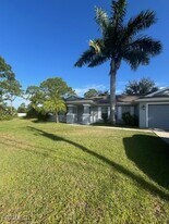 1029 NE 35th Ln in Cape Coral, FL - Building Photo