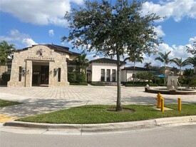 16723 SW 95th St in Miami, FL - Building Photo